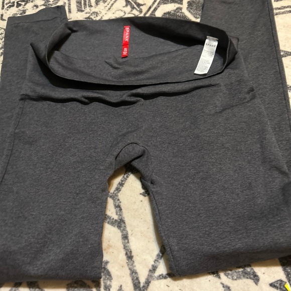 SPANX Charcoal Leggings - Picture 1 of 3
